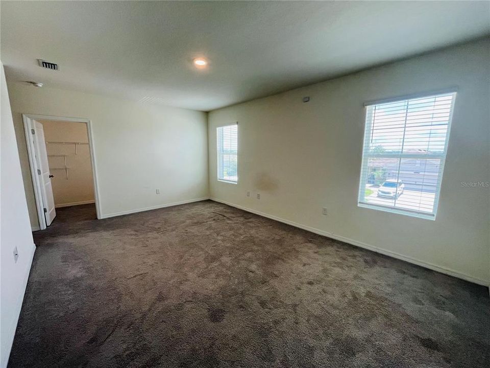 В аренду: $2,550 (5 спален, 3 ванн, 2447 Квадратных фут)
