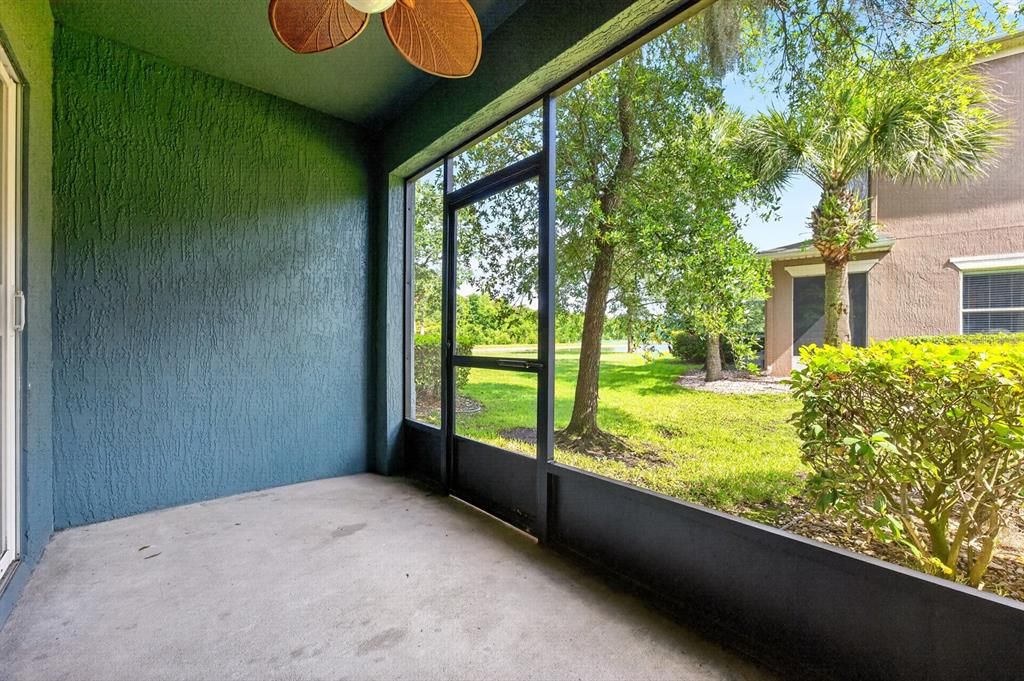Active With Contract: $237,000 (2 beds, 2 baths, 1071 Square Feet)
