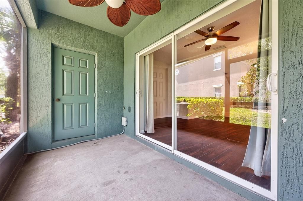 Active With Contract: $237,000 (2 beds, 2 baths, 1071 Square Feet)