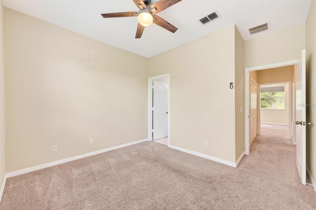 Active With Contract: $237,000 (2 beds, 2 baths, 1071 Square Feet)
