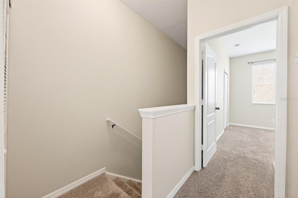 Active With Contract: $237,000 (2 beds, 2 baths, 1071 Square Feet)