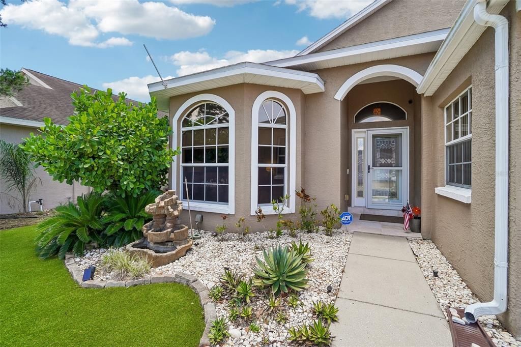 For Sale: $525,000 (4 beds, 2 baths, 1955 Square Feet)