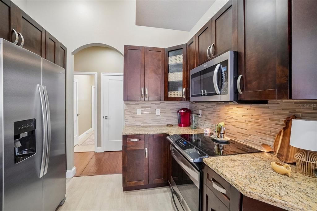 For Sale: $525,000 (4 beds, 2 baths, 1955 Square Feet)