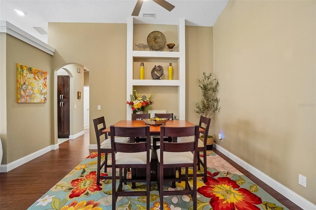 For Sale: $525,000 (4 beds, 2 baths, 1955 Square Feet)