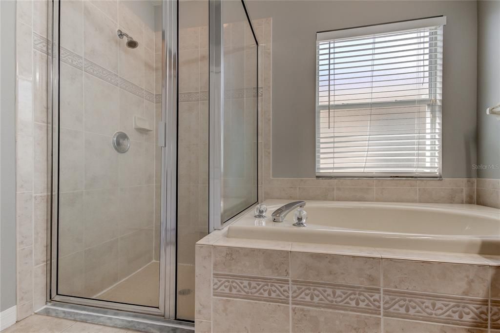 В аренду: $3,200 (3 спален, 2 ванн, 1727 Квадратных фут)