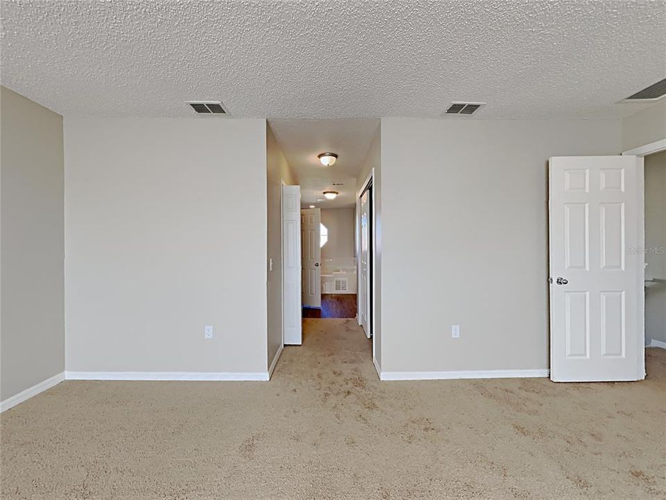 For Sale: $325,000 (4 beds, 3 baths, 2847 Square Feet)