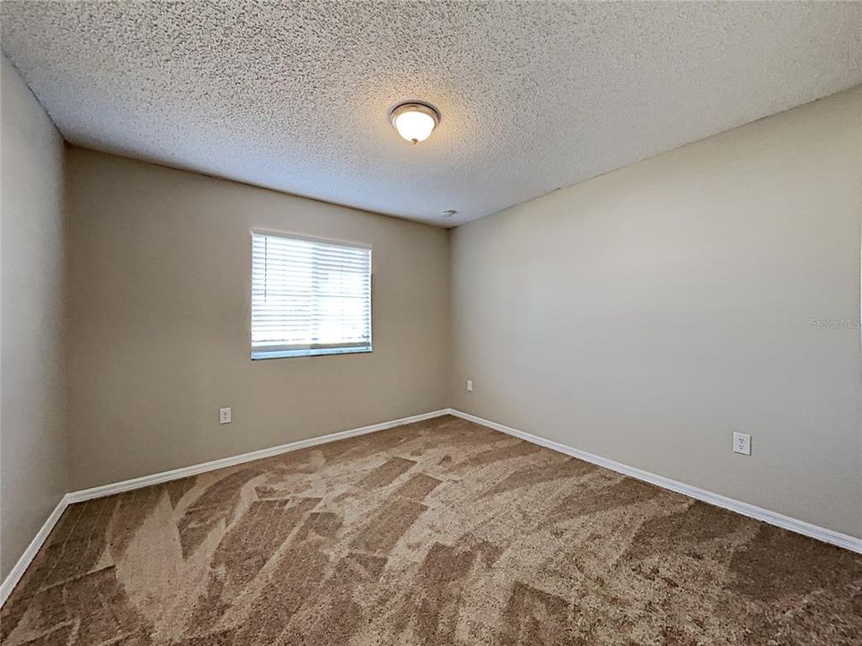 For Sale: $325,000 (4 beds, 3 baths, 2847 Square Feet)