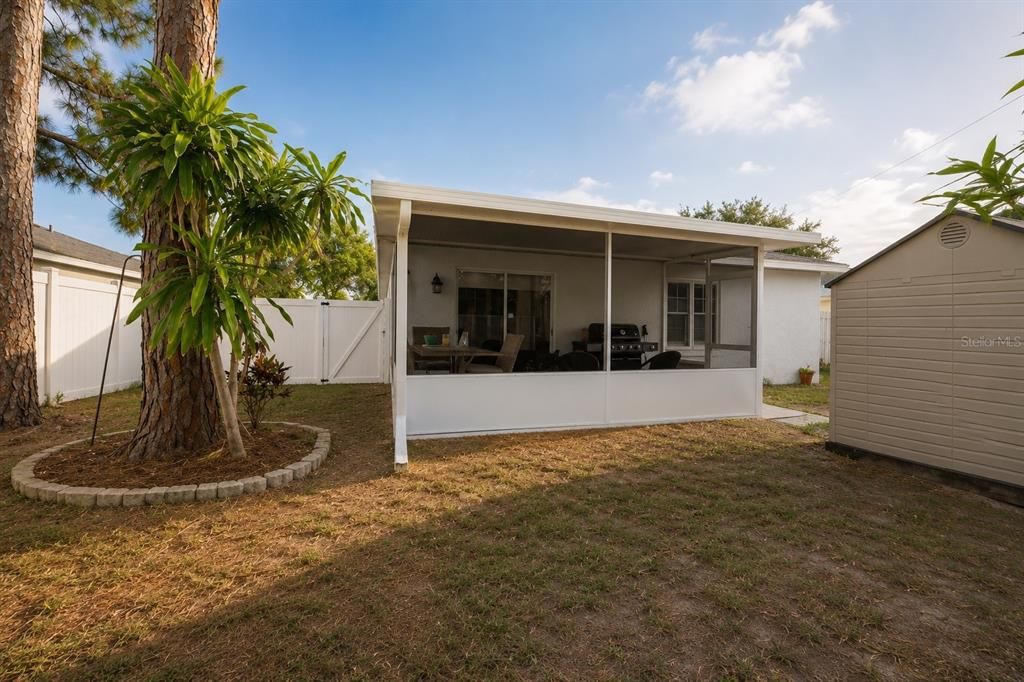 For Sale: $399,900 (3 beds, 2 baths, 1295 Square Feet)