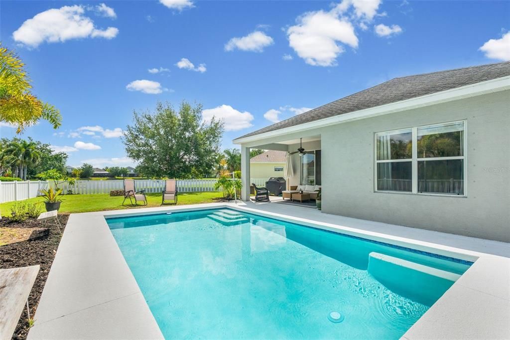 For Sale: $559,000 (3 beds, 2 baths, 1859 Square Feet)