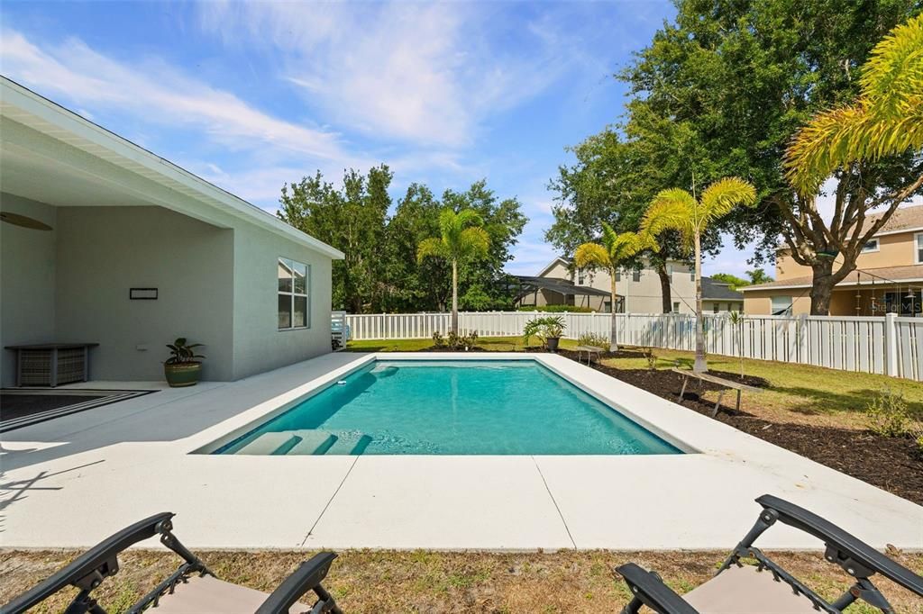 For Sale: $559,000 (3 beds, 2 baths, 1859 Square Feet)