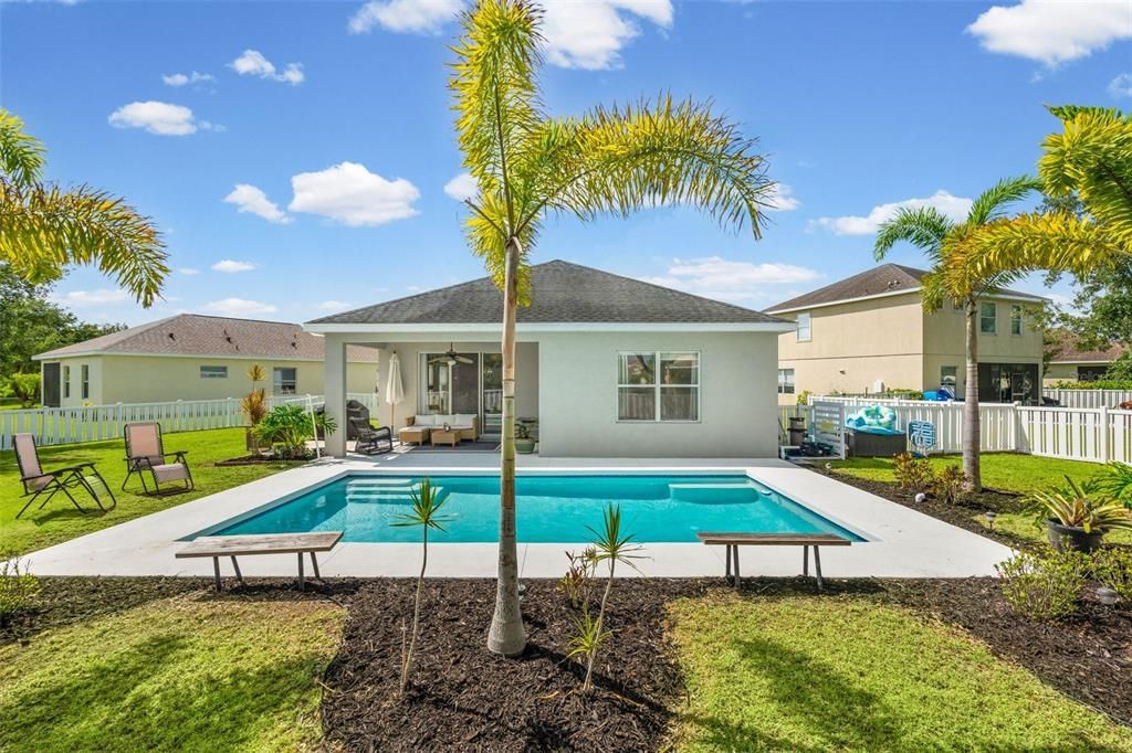 For Sale: $559,000 (3 beds, 2 baths, 1859 Square Feet)