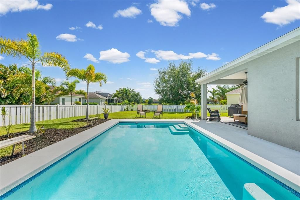 For Sale: $559,000 (3 beds, 2 baths, 1859 Square Feet)