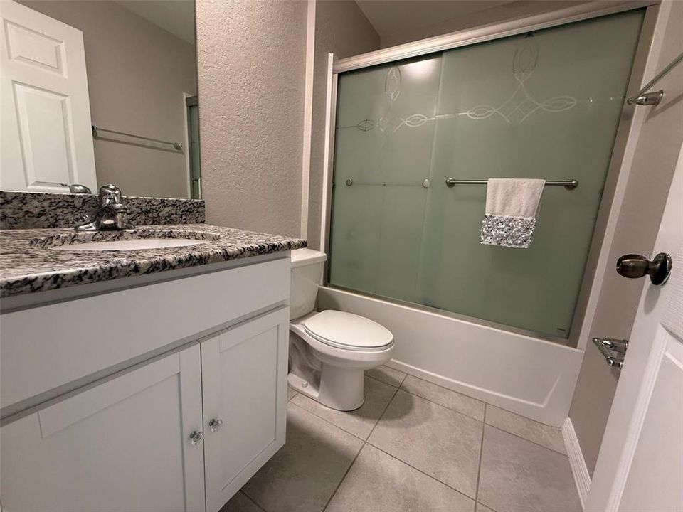 For Rent: $2,150 (3 beds, 2 baths, 1639 Square Feet)