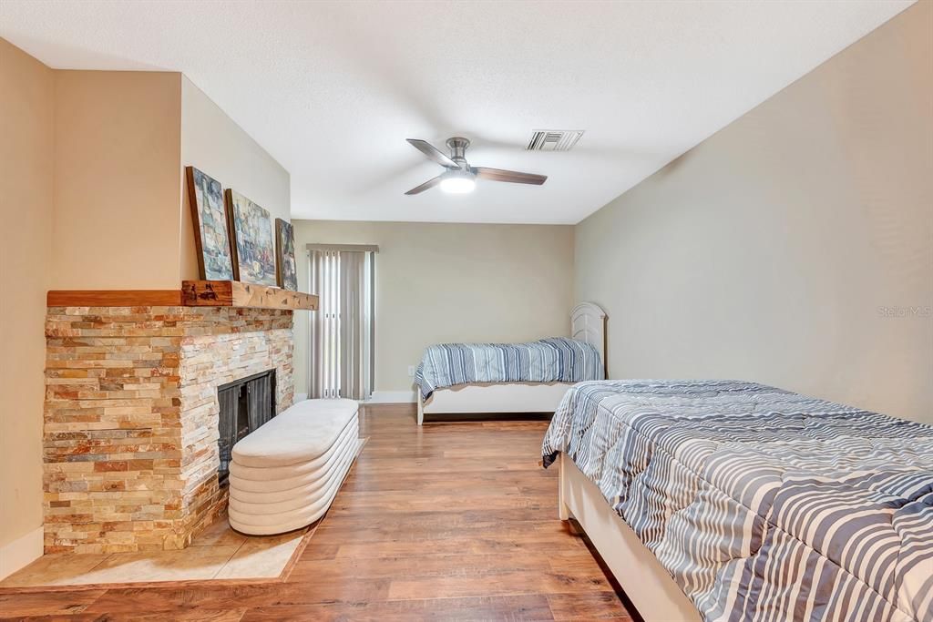 For Sale: $595,000 (4 beds, 2 baths, 2031 Square Feet)