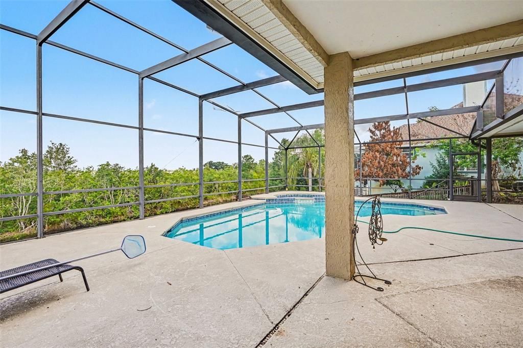 For Sale: $535,000 (4 beds, 3 baths, 2640 Square Feet)