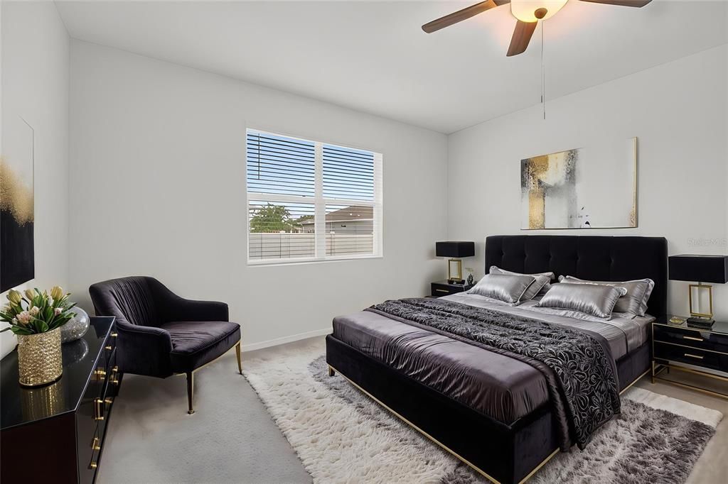 En Venta: $319,900 (4 camas, 2 baños, 2039 Pies cuadrados)
