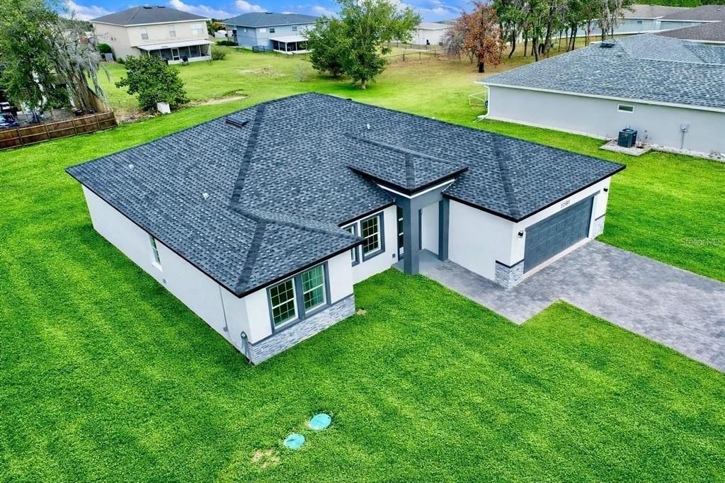 For Rent: $2,600 (3 beds, 3 baths, 1896 Square Feet)