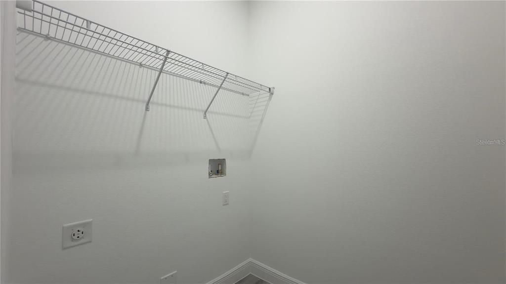 For Rent: $2,600 (3 beds, 3 baths, 1896 Square Feet)