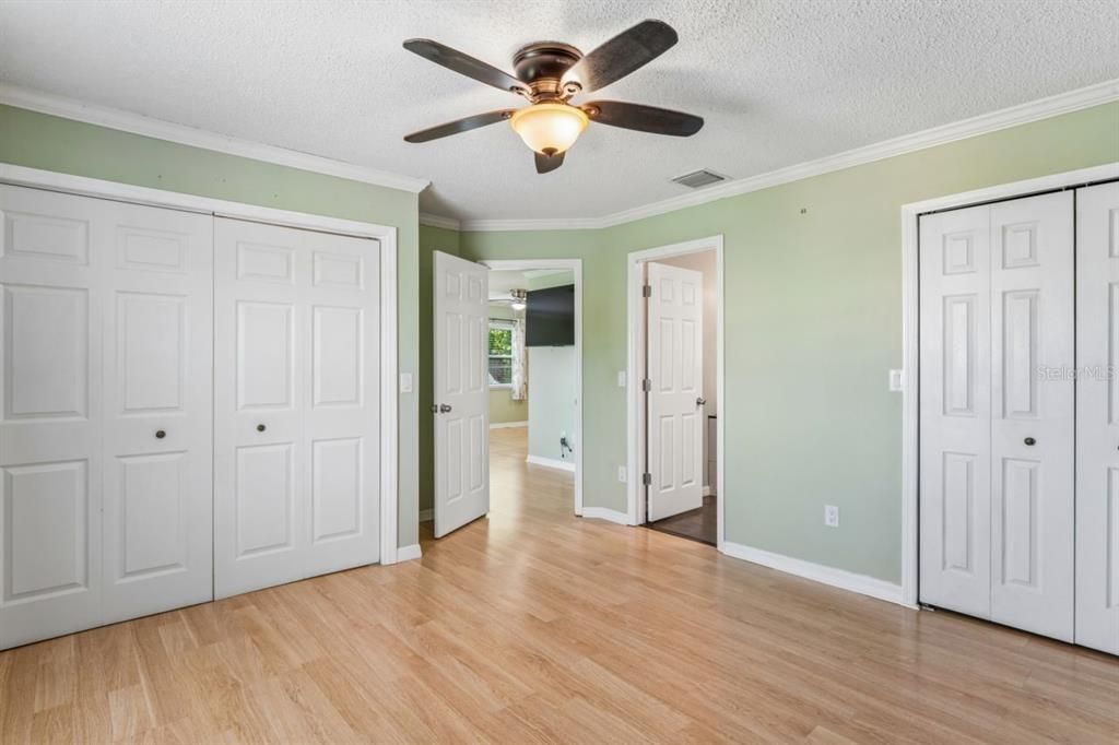 For Sale: $189,000 (2 beds, 2 baths, 1796 Square Feet)