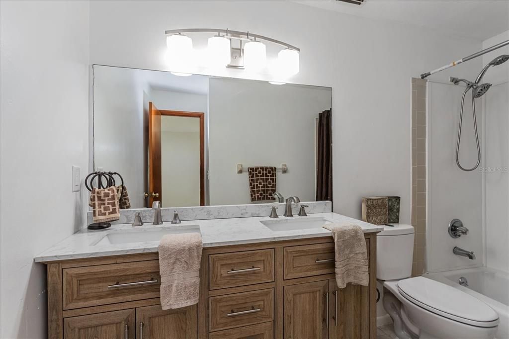 For Rent: $1,390 (2 beds, 2 baths, 1243 Square Feet)