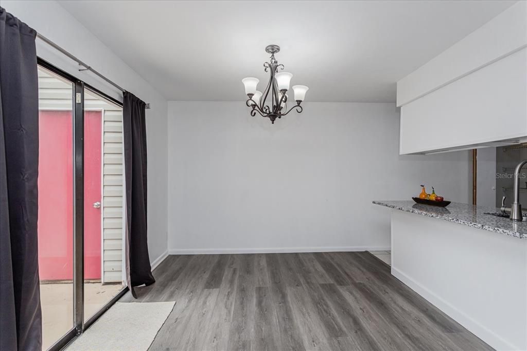 For Rent: $1,390 (2 beds, 2 baths, 1243 Square Feet)