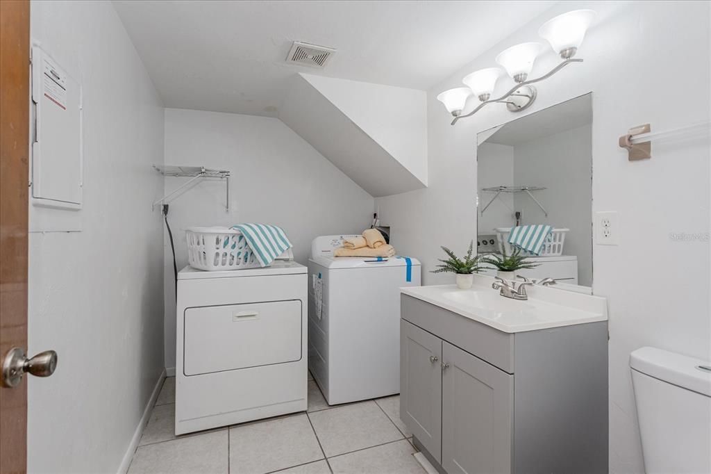 For Rent: $1,390 (2 beds, 2 baths, 1243 Square Feet)