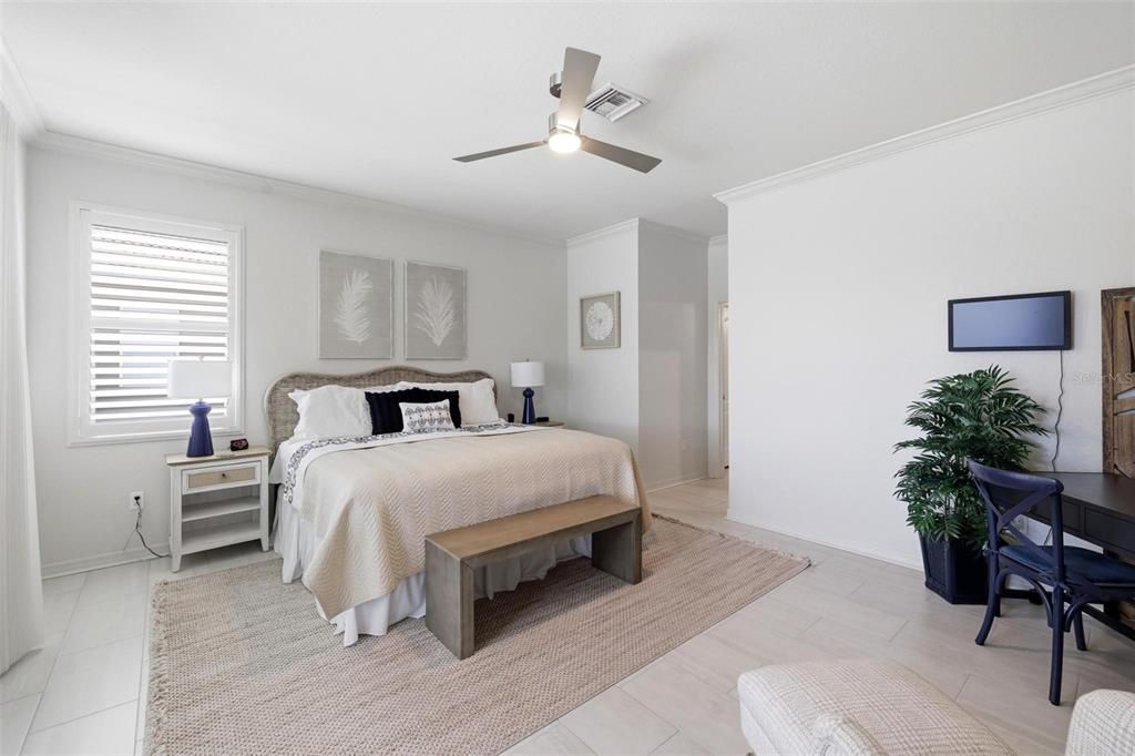 Active With Contract: $890,000 (4 beds, 3 baths, 2402 Square Feet)