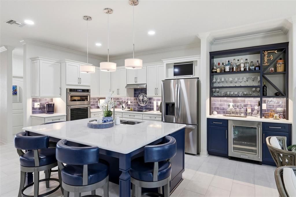 Active With Contract: $890,000 (4 beds, 3 baths, 2402 Square Feet)