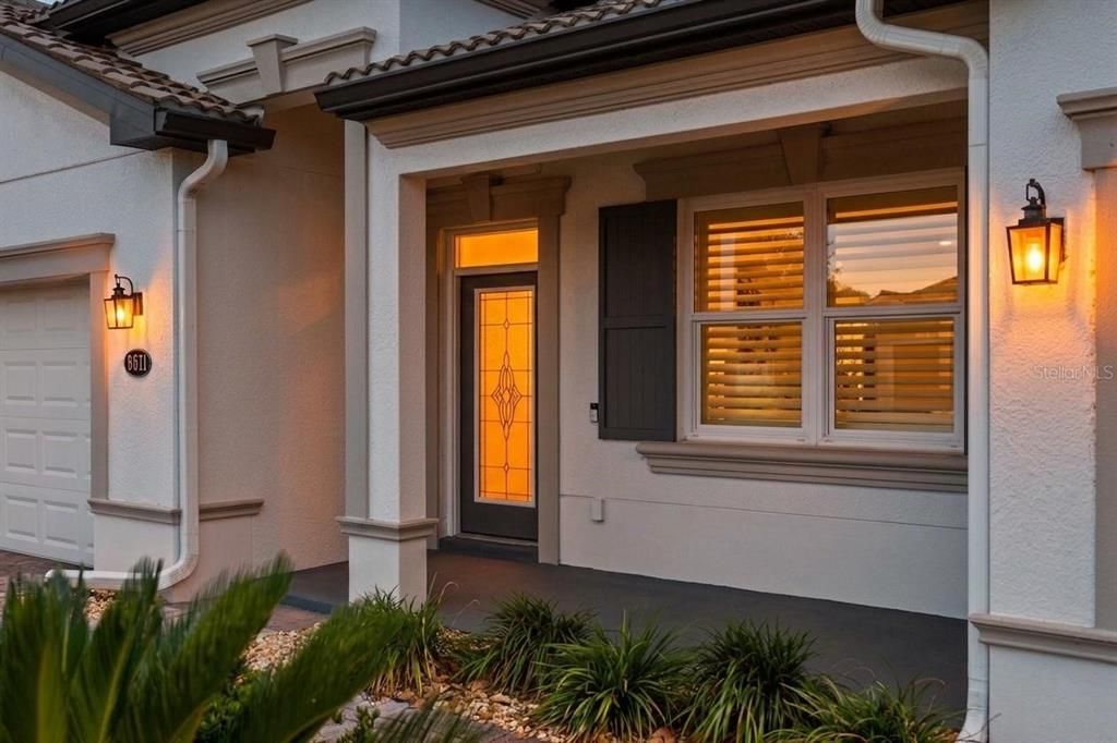 Active With Contract: $890,000 (4 beds, 3 baths, 2402 Square Feet)