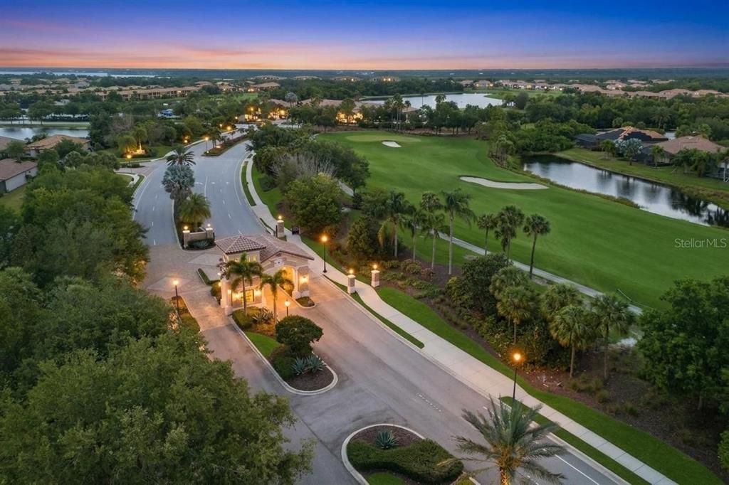 Active With Contract: $890,000 (4 beds, 3 baths, 2402 Square Feet)