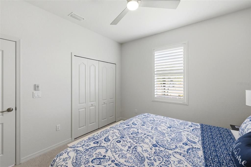 Active With Contract: $890,000 (4 beds, 3 baths, 2402 Square Feet)