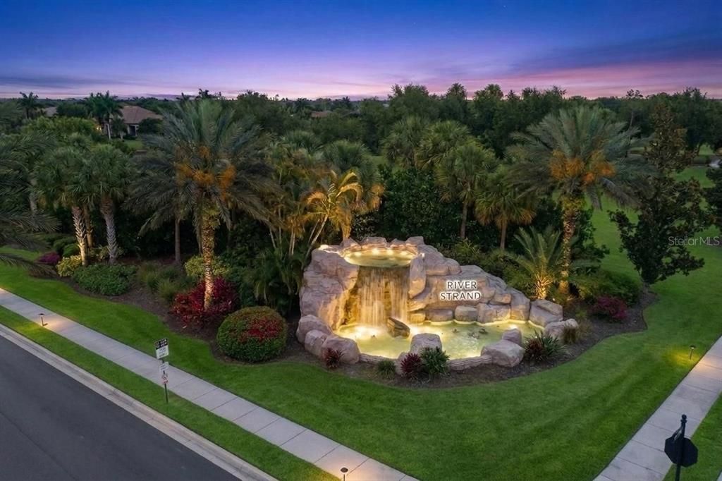Active With Contract: $890,000 (4 beds, 3 baths, 2402 Square Feet)