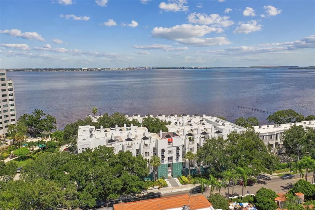 For Sale: $439,000 (2 beds, 2 baths, 1296 Square Feet)
