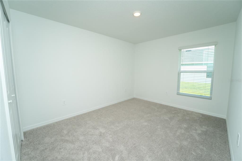 For Rent: $1,950 (3 beds, 2 baths, 1429 Square Feet)