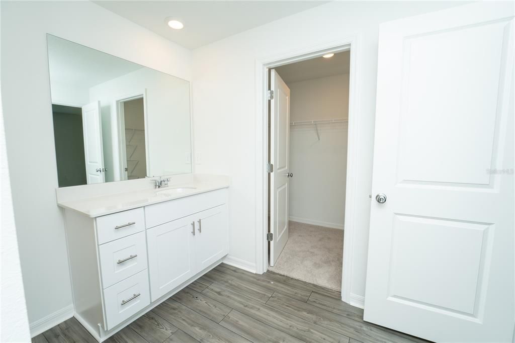 For Rent: $1,950 (3 beds, 2 baths, 1429 Square Feet)
