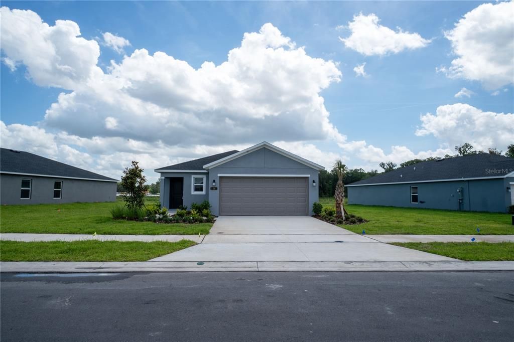 For Rent: $1,950 (3 beds, 2 baths, 1429 Square Feet)