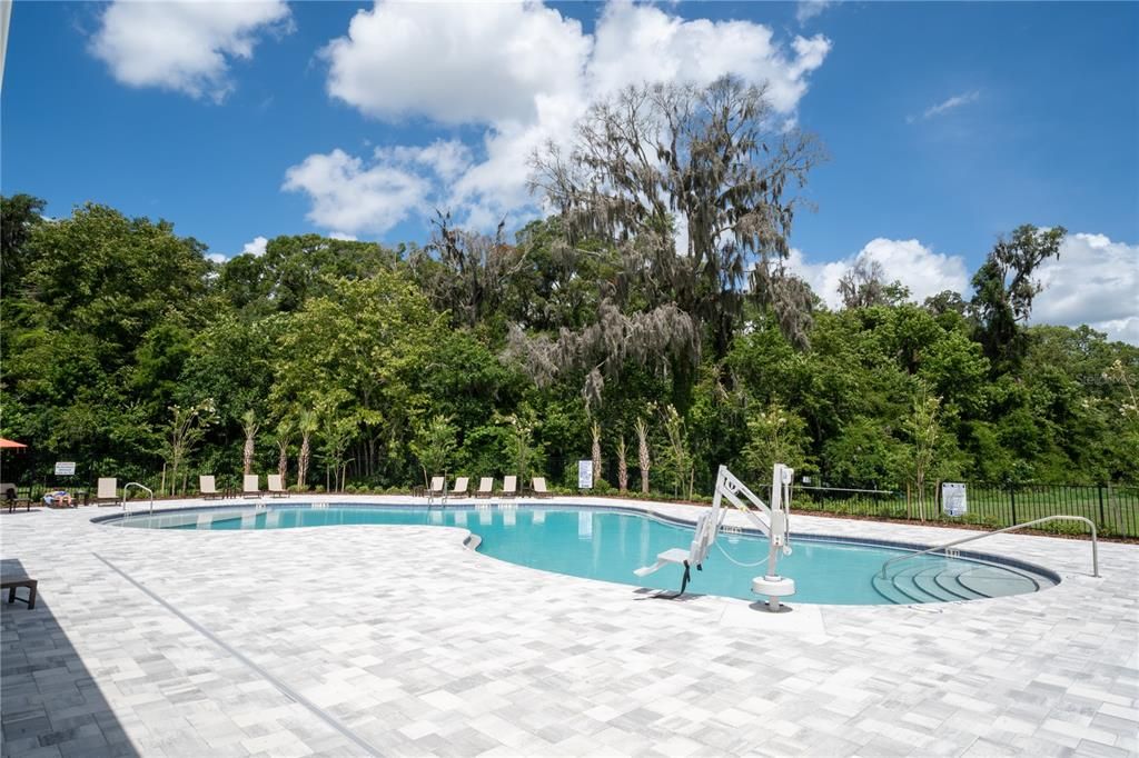 For Rent: $1,950 (3 beds, 2 baths, 1429 Square Feet)