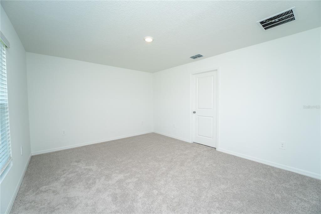 For Rent: $1,950 (3 beds, 2 baths, 1429 Square Feet)