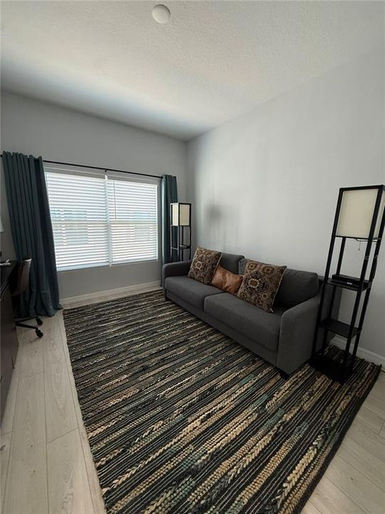 For Rent: $2,599 (3 beds, 3 baths, 1649 Square Feet)