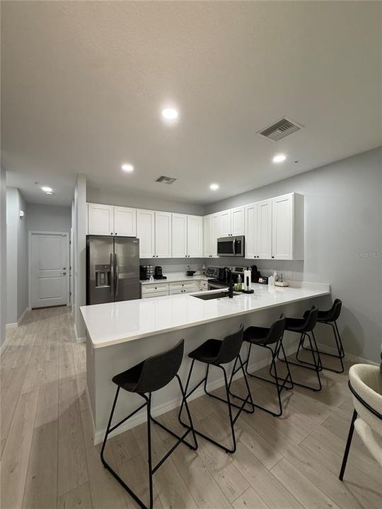 For Rent: $2,599 (3 beds, 3 baths, 1649 Square Feet)