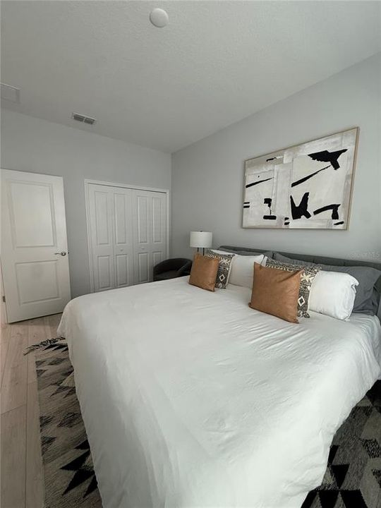 For Rent: $2,599 (3 beds, 3 baths, 1649 Square Feet)