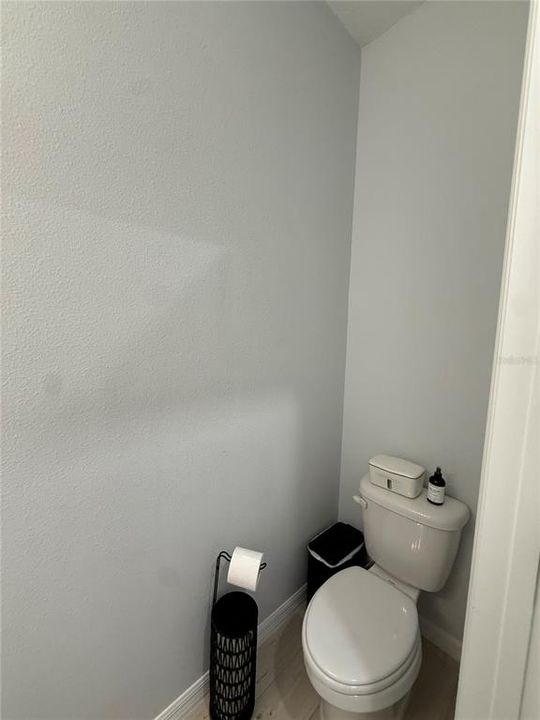 For Rent: $2,599 (3 beds, 3 baths, 1649 Square Feet)