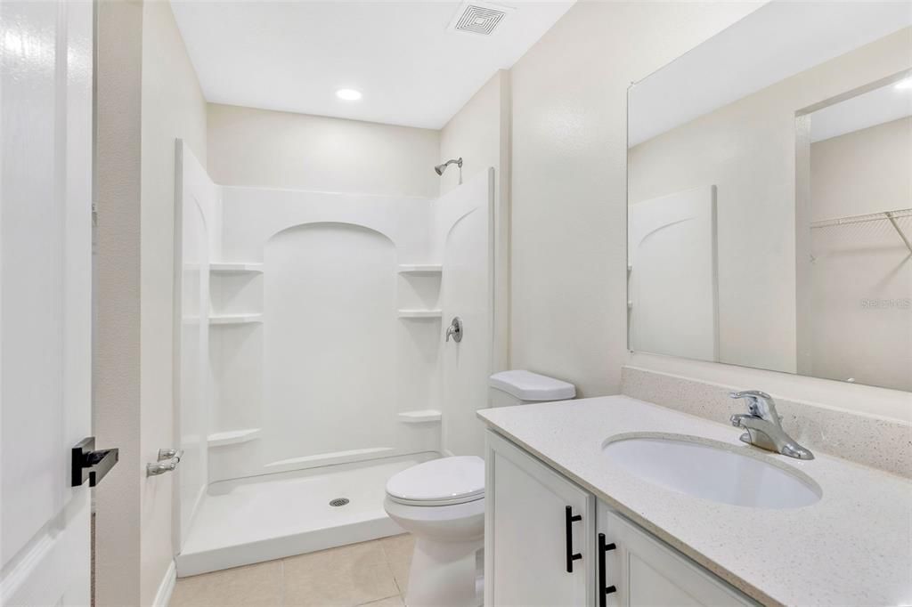 For Sale: $250,000 (3 beds, 2 baths, 1244 Square Feet)