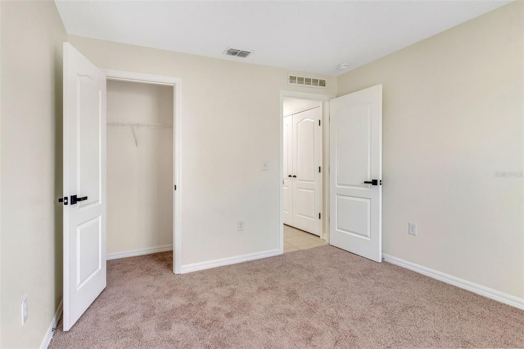 For Sale: $250,000 (3 beds, 2 baths, 1244 Square Feet)