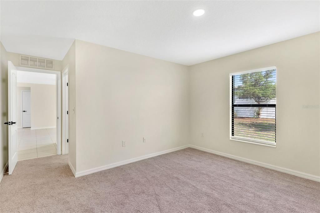 For Sale: $250,000 (3 beds, 2 baths, 1244 Square Feet)