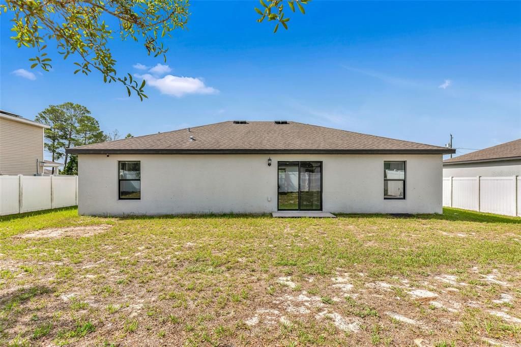 For Sale: $250,000 (3 beds, 2 baths, 1244 Square Feet)