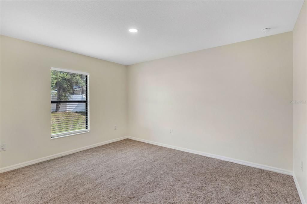 For Sale: $250,000 (3 beds, 2 baths, 1244 Square Feet)