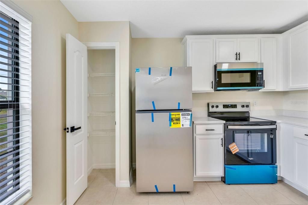 For Sale: $250,000 (3 beds, 2 baths, 1244 Square Feet)