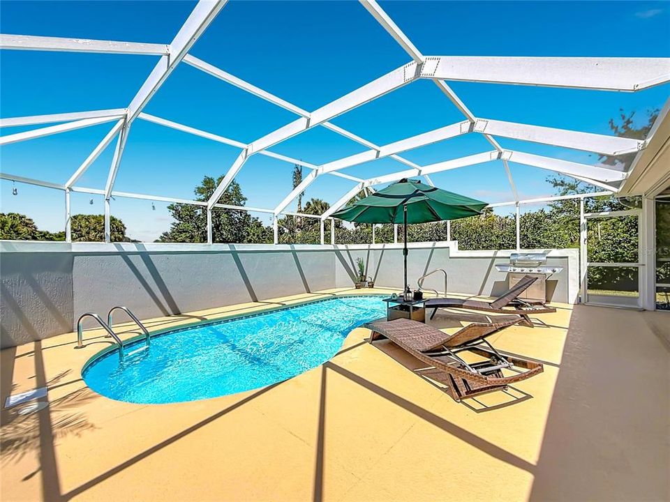 For Sale: $600,000 (3 beds, 2 baths, 1914 Square Feet)