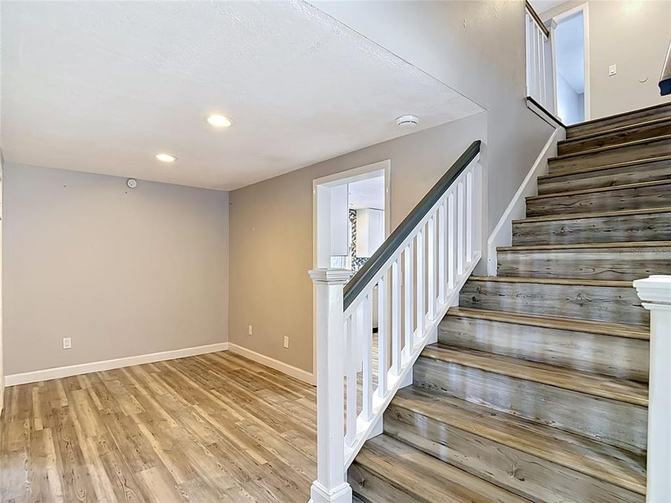 For Sale: $462,000 (4 beds, 2 baths, 1751 Square Feet)